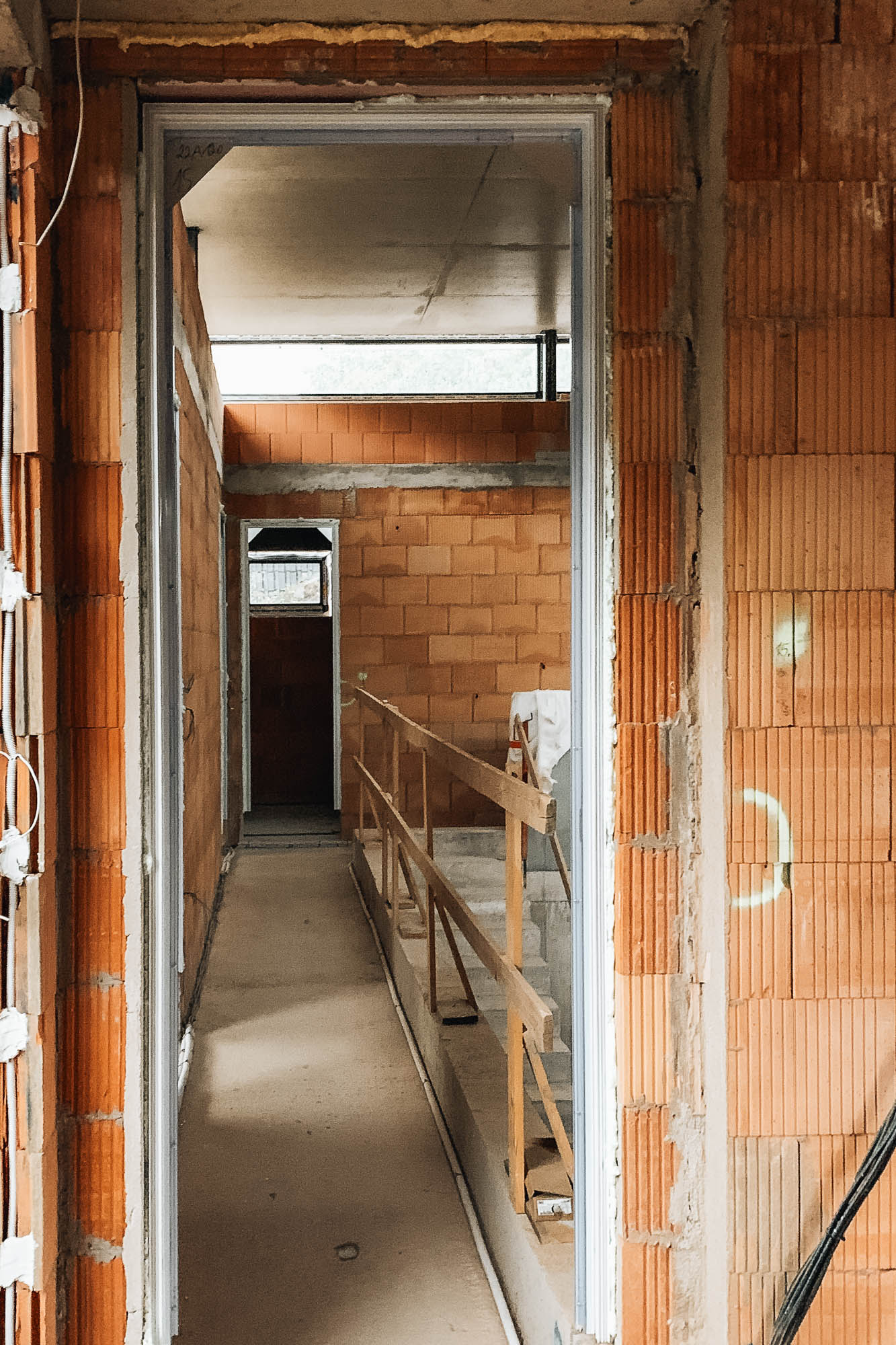 Interiér domu kdy začít technické řešení skryté zárubně dveří